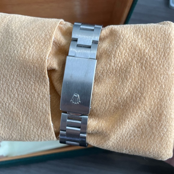 Rolex watch blue dial oyster perpetual date 34mm - Picture 5 of 6